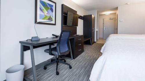 Hood River Hotel | Holiday Inn Express & Suites Hood River by IHG