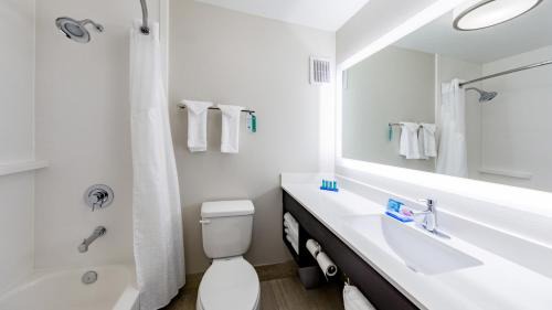 Hood River Hotel | Holiday Inn Express & Suites Hood River by IHG