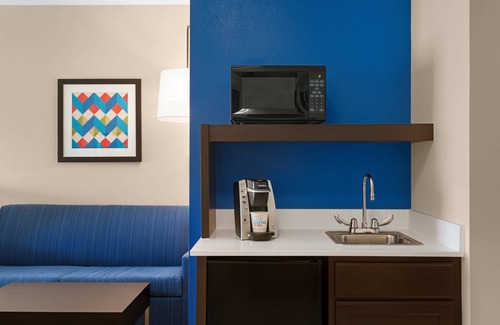McAlester Hotel | Holiday Inn Express & Suites McAlester by IHG