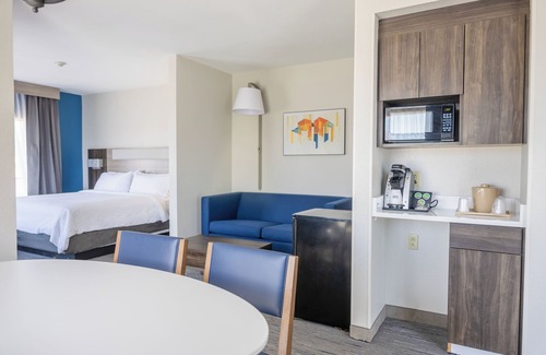 Vicksburg Hotel | Holiday Inn Express & Suites Vicksburg by IHG