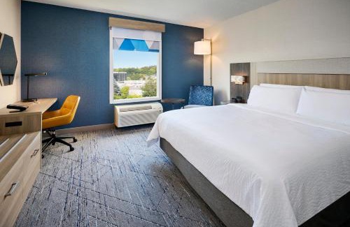 Rosemount Hotel | Holiday Inn Express & Suites Kitchener Southeast by IHG
