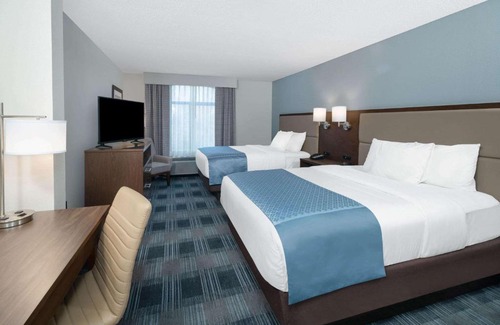 College Park Hotel | Holiday Inn Express & Suites - Mobile - I-65 by IHG