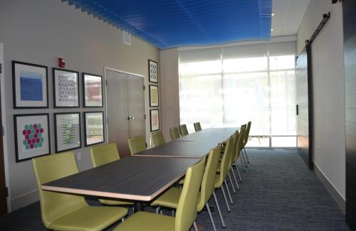 Goodlettsville Hotel | Holiday Inn Express & Suites Goodlettsville N - Nashville by IHG