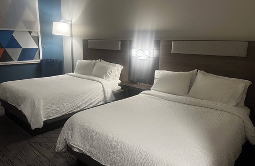 Quail Creek Hotel | Holiday Inn Express & Suites Oklahoma City NW-Quail Springs by IHG