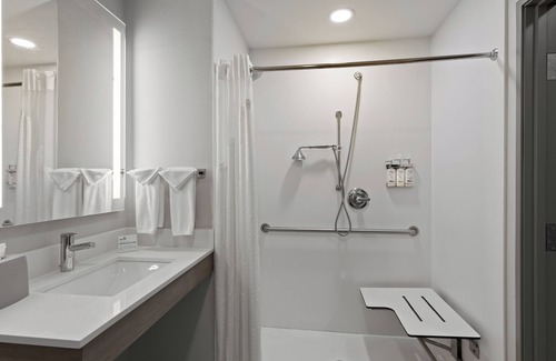 Quail Creek Hotel | Holiday Inn Express & Suites Oklahoma City NW-Quail Springs by IHG