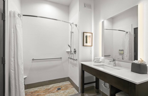 Gonzales Hotel | Holiday Inn Gonzales by IHG