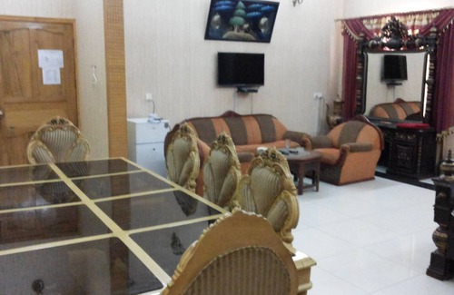 Sukkur Hotel | Holiday Inn Guest House