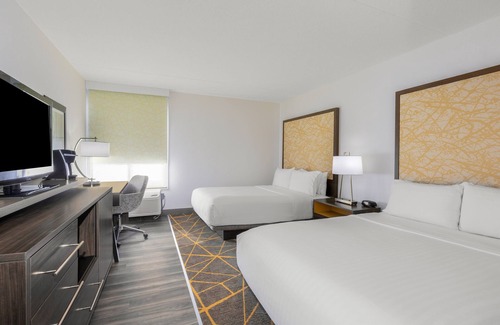La Mirada Hotel | Holiday Inn La Mirada – Buena Park by IHG