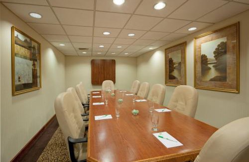 Portsmouth Hotel | Holiday Inn Portsmouth by IHG