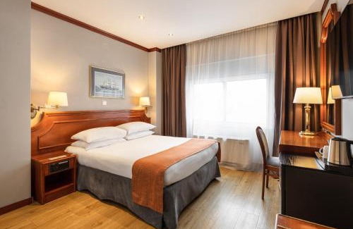 Vardaris Hotel | Holiday Inn Thessaloniki by IHG