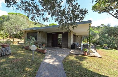 Castiglione della Pescaia House | Holiday Home Villa Anna by Interhome