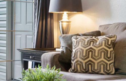 Branson House | Holiday Ridge Retreat Duo - Holiday Hills Branson Golf Resort Outdoor Pools