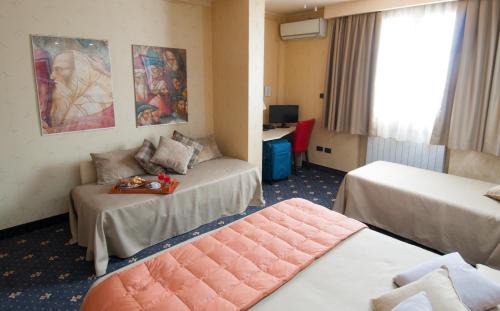 Volterra Hotel | Holiday Rooms Antica Badia