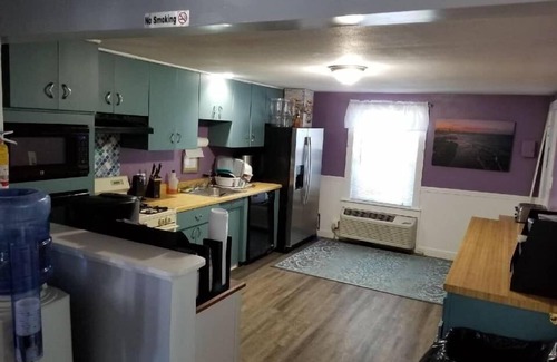 West Yarmouth Hotel | Holiday Vacation Condominium