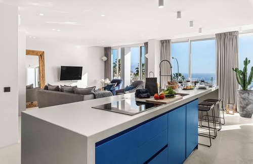 Costa Adeje Villa | Holiday Villa 'Karat Blue' with Sea View, Wi-Fi and Air Conditioning