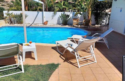 Palaia Fokaia Villa | Holiday villa SUNJOY close to the beach