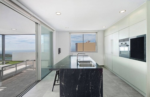 Adeje Villa | Holiday Villa 'Tulio Homme 2' with Sea Views, Private Pool and Wi-Fi