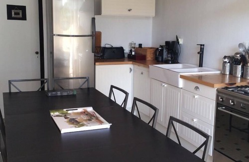 Varzay House | Holiday villa with view of the water