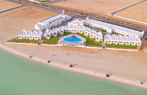 Yanbu Hotel | Holiday Villa Yanbu Resort شركة الصنوبرة الفندقية