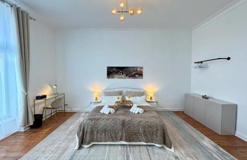 Pankow Apartment | HolidayHome Apartments l Spacious Luxury Apartment in Prenzlauer Berg