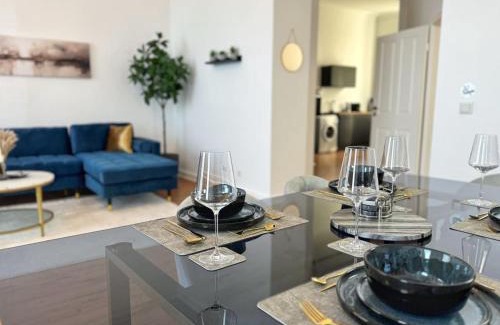 Pankow Apartment | HolidayHome Apartments l Spacious Luxury Apartment in Prenzlauer Berg