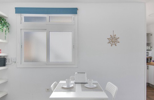 Playa de Arinaga Apartment | Holidays 'La Terrasse Des Amis Arinaga' with Private Terrace and Wi-Fi