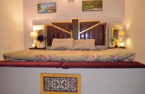 Karachi House | Holidazzle Residences DHA Karachi