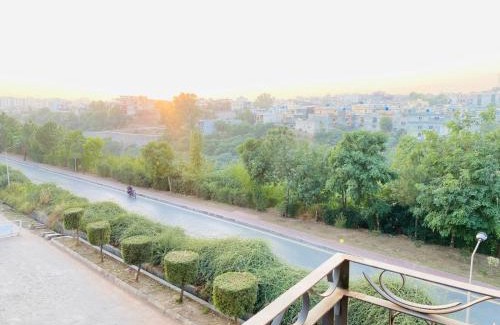 Rawalpindi Apartment | Holidazzle Serviced Apartments Bahria Town