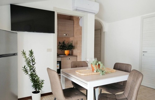 Alba Adriatica Apartment | Holihome Gorycia House FRN