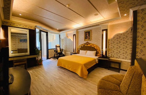 North District Hotel | Holland Hill Motel