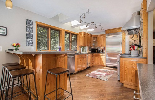 Macatawa House | Holland Luxury Retreat-not your typical rental!