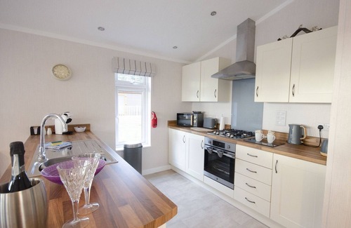 Ryther Cabin | Hollicarrs Long Lane Lodge