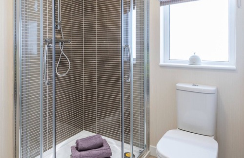 Ryther Cabin | Hollicarrs Long Lane Lodge