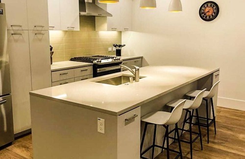 Clawson Apartment | Hollis House