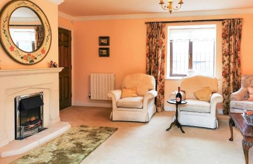 Weston Rhyn House | Holly Barn