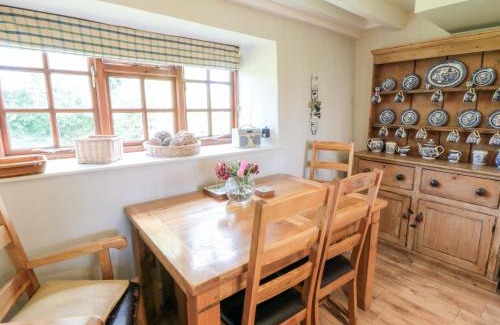 Briggswath House | Holly Cottage