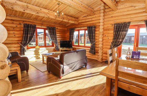 Castle Bytham House | Holly Lodge