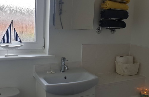 Kirkcaldy Apartment | Hollybrae House