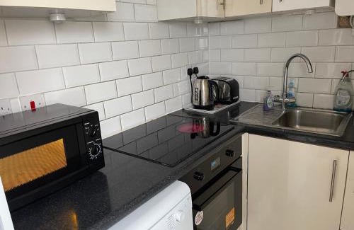 Oxford House | Hollybush Guest House