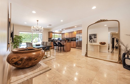 Hollywood Hills West House | Hollywood Hills Villa: Heated Pool, Unique Design, Peaceful and Private