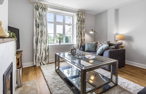 Cattistock House | Holway Cottage -Former farm cottage full of charm with stylish furnishings