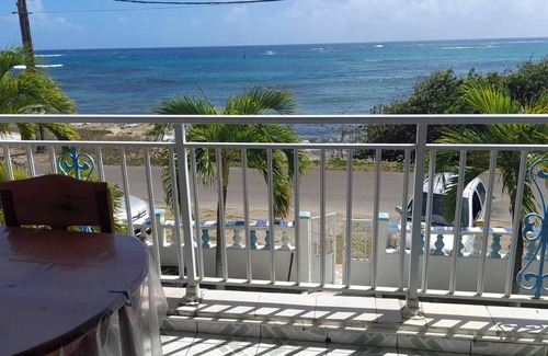 Capesterre-de-Marie-Galante Apartment | Homerez - Apartment in Capesterre