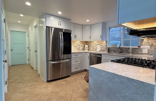 Santa Ana Heights House | Home Away by the Beach! Now booking for Autumn & Winter!
