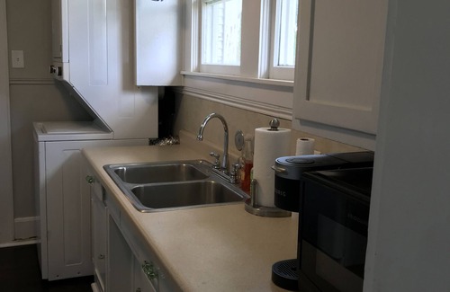 Needville House | Home away from home in the heart of Needville, Tx.