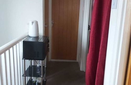 London Borough of Hounslow House | Home away from Home . The house is tidy , quiet .