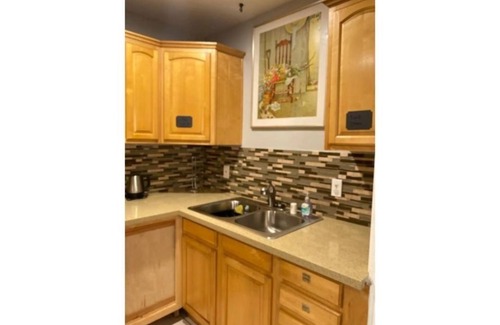 Hawthorne House | Home away from LAX, Forum, So-Fi & YOU TUBE Stadium, Beaches, Shopping and More!