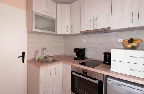 Dragijevo Apartment | @ Home