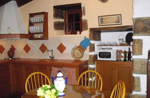 San Cristobal de La Laguna House | Homerez - House with Pool and Sea View - La Laguna