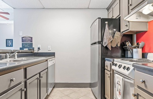 Athens Condo | Home is Where the Arch is Across From Uga!