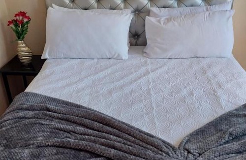 Greater Johannesburg Metropolitan Area House | Home Life Guesthouse